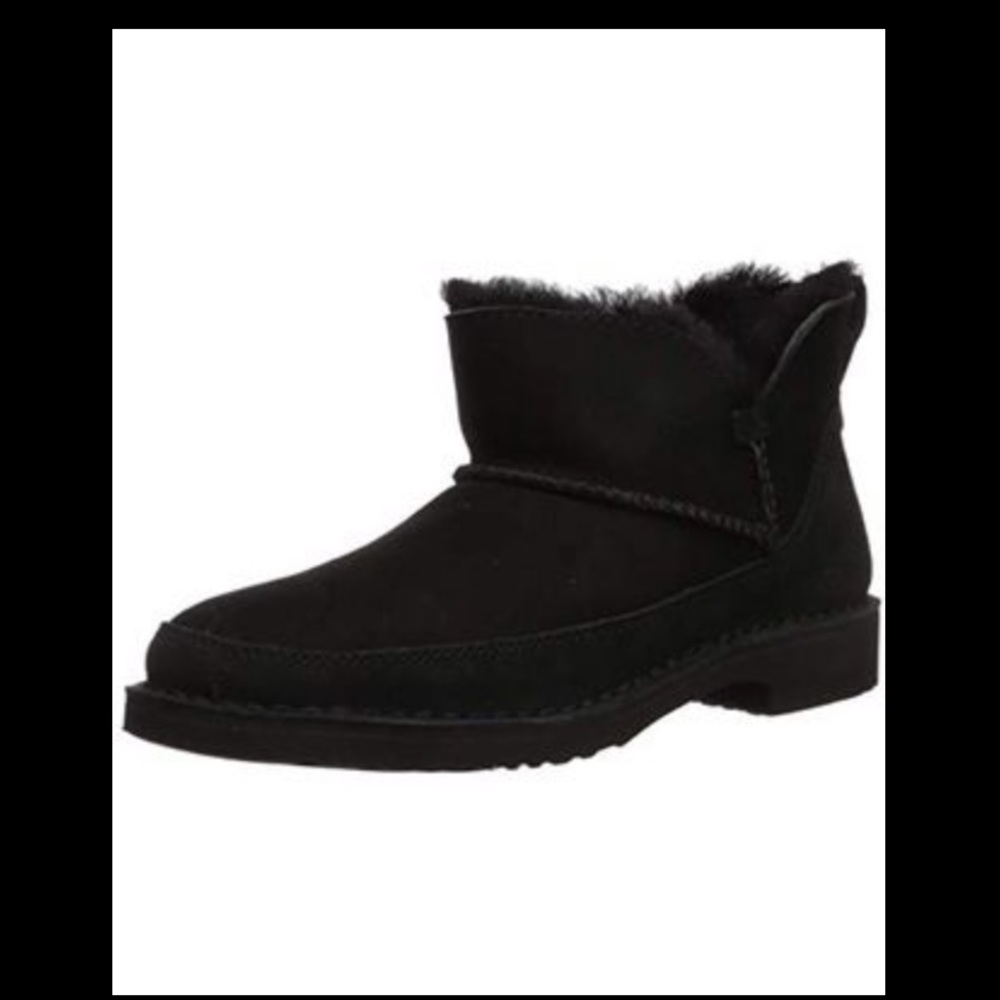 NEW in box with tags black Ugg boots